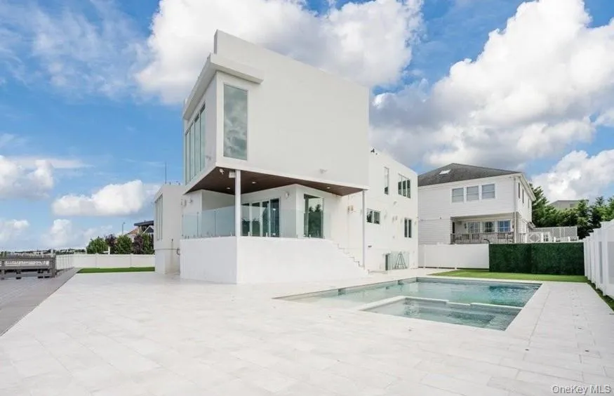 177 Albany Boulevard Atlantic Beach, NY 11509