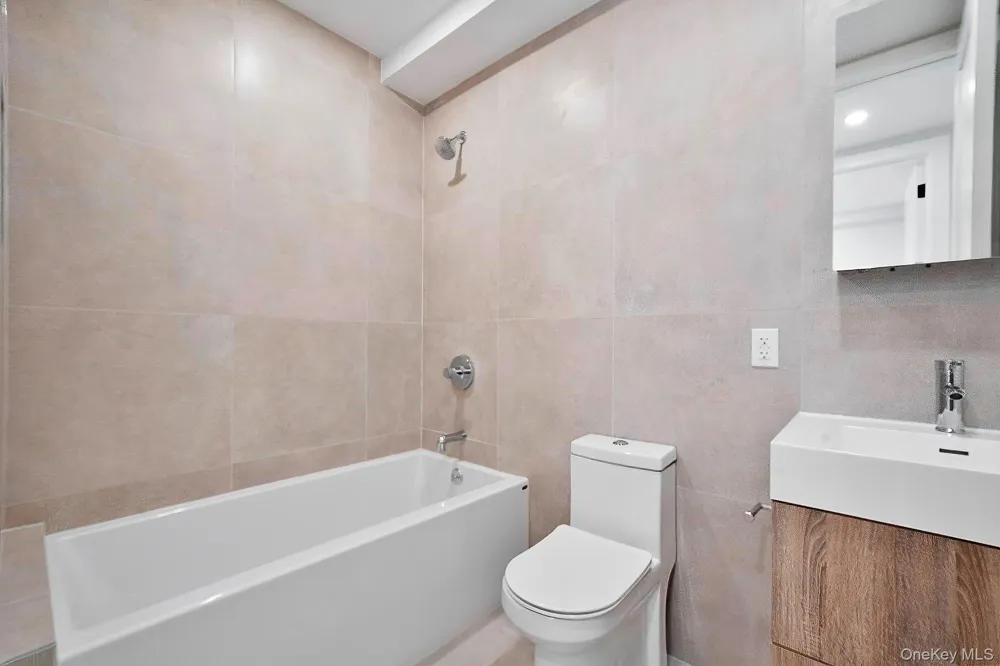 256 Putnam Avenue #4PH Brooklyn, NY 11216