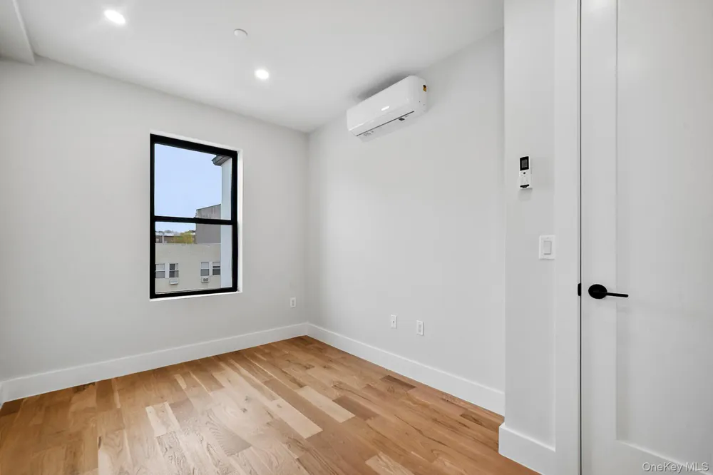 256 Putnam Avenue #4PH Brooklyn, NY 11216