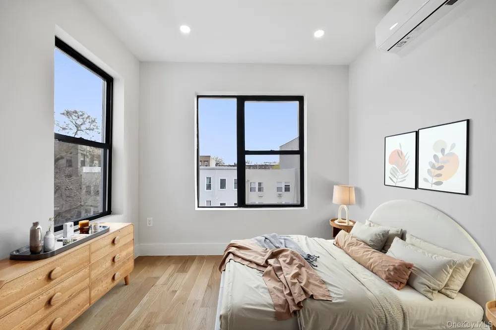 256 Putnam Avenue #4PH Brooklyn, NY 11216