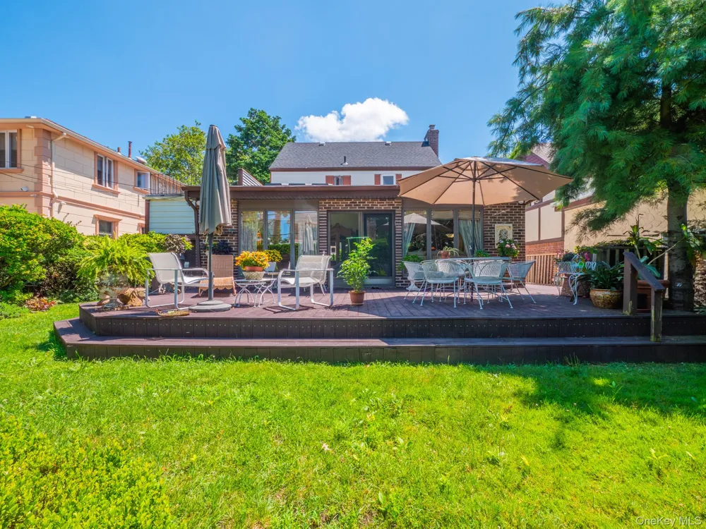 69-78 180th Street Fresh Meadows, NY 11365