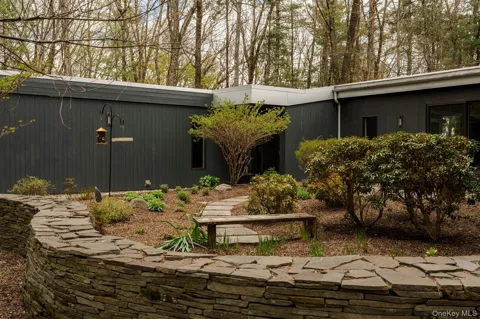 10 Trout Creek Road