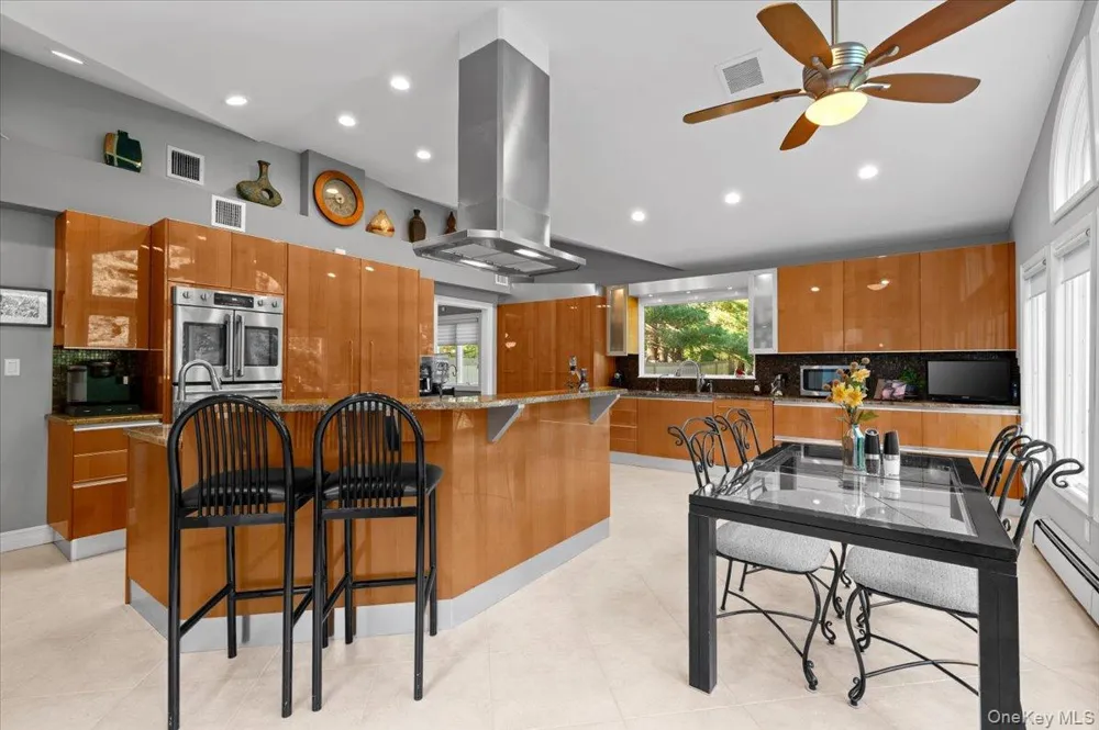 76 Wildwood Drive Dix Hills, NY 11746