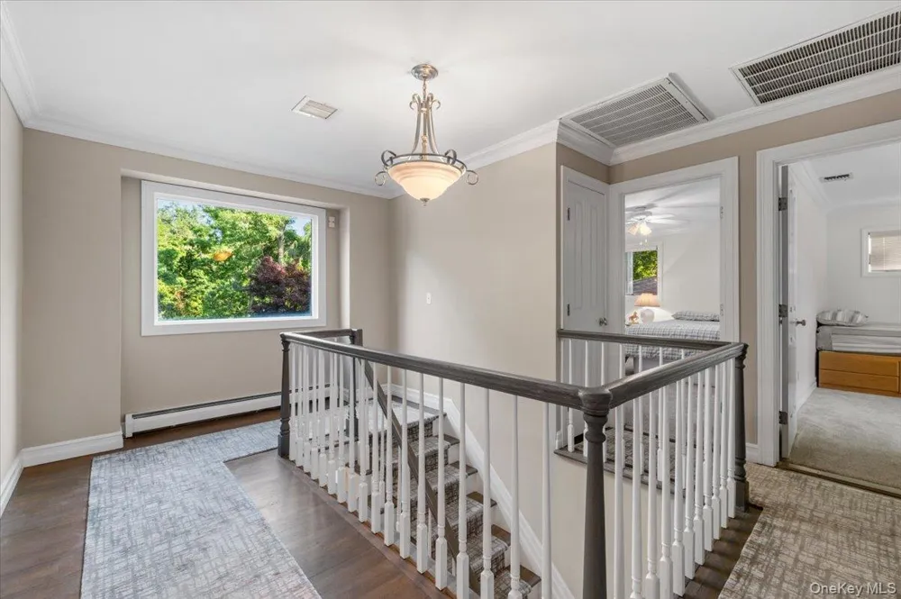 76 Wildwood Drive Dix Hills, NY 11746