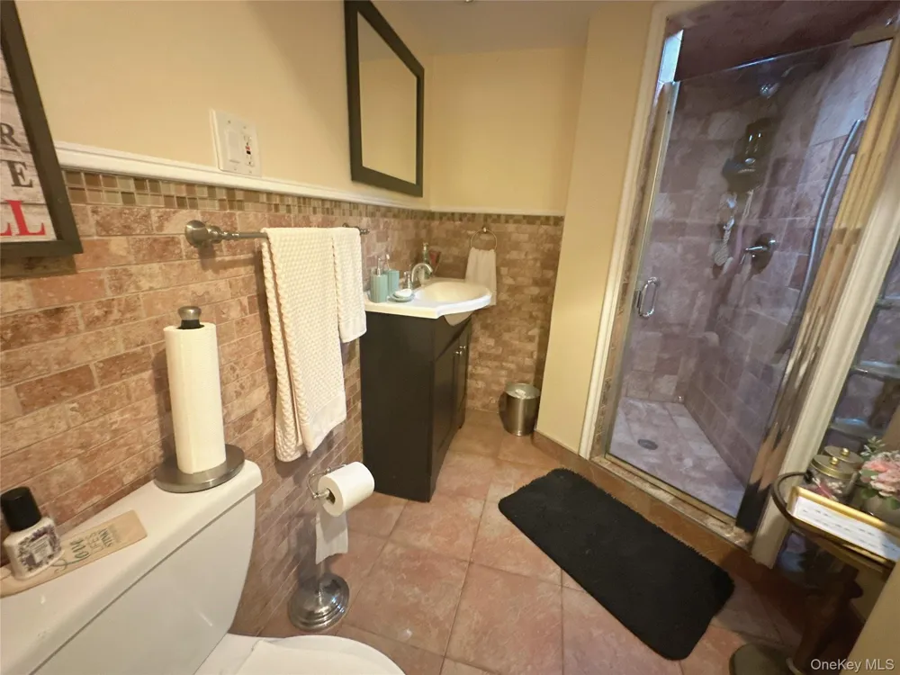 16029 76th Avenue Fresh Meadows, NY 11366