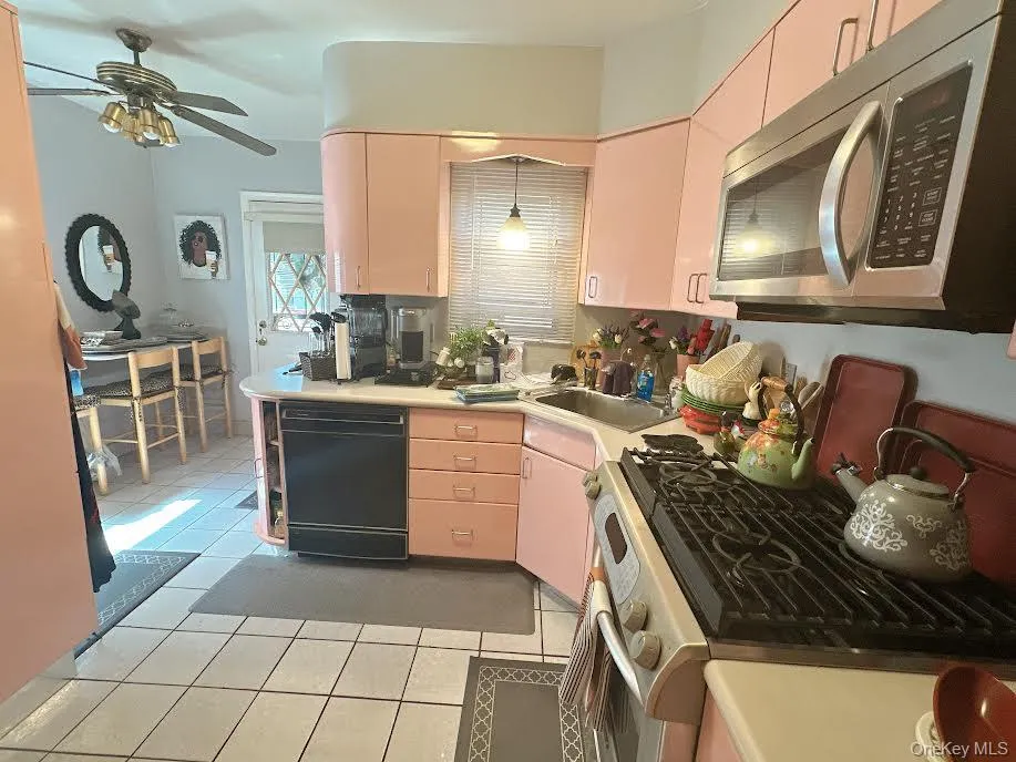 16029 76th Avenue Fresh Meadows, NY 11366