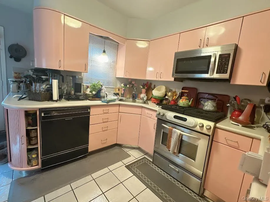 16029 76th Avenue Fresh Meadows, NY 11366