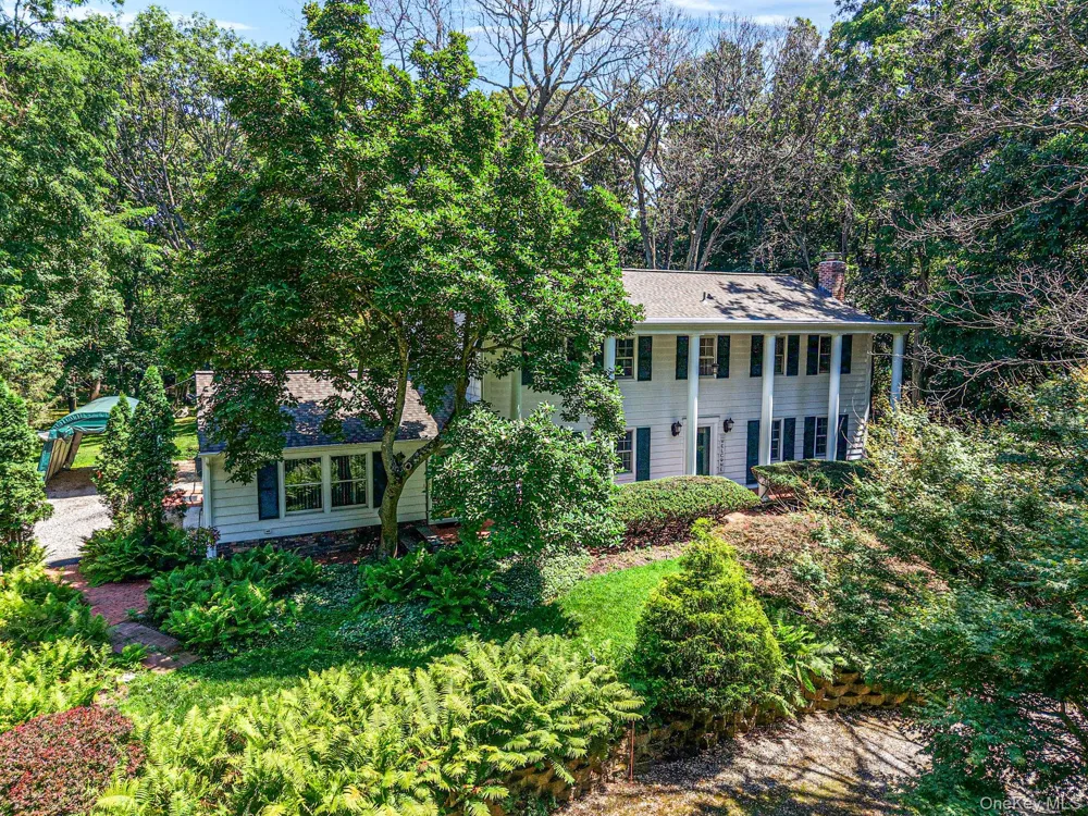 77 Shore Road Mount Sinai, NY 11766