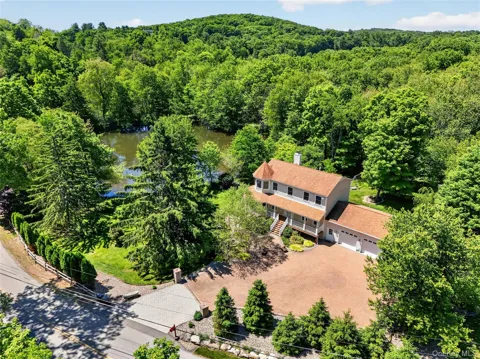 433 Barrett Hill Road