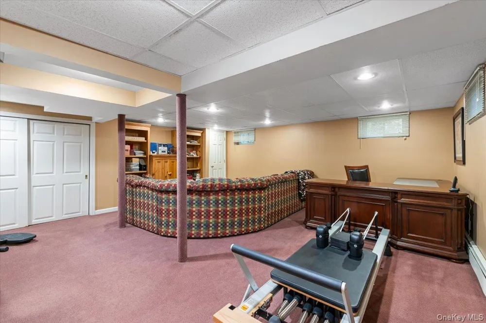 96 Plainview Road Woodbury, NY 11797
