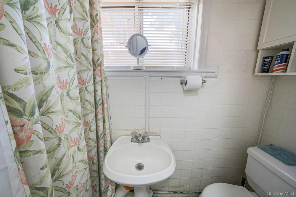 173 E Seaman Avenue Freeport, NY 11520