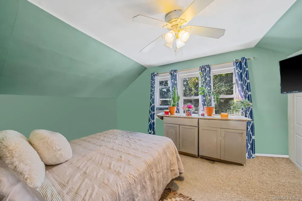 173 E Seaman Avenue Freeport, NY 11520