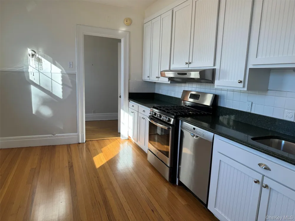 330 3rd Avenue Pelham, NY 10803