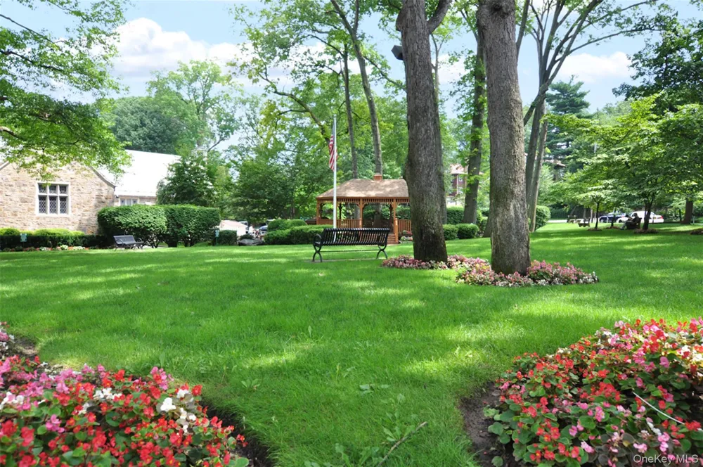 330 3rd Avenue Pelham, NY 10803