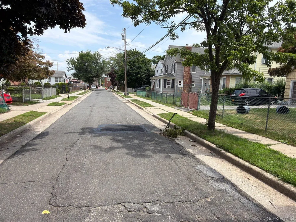 27 Midwood Street Hempstead, NY 11550