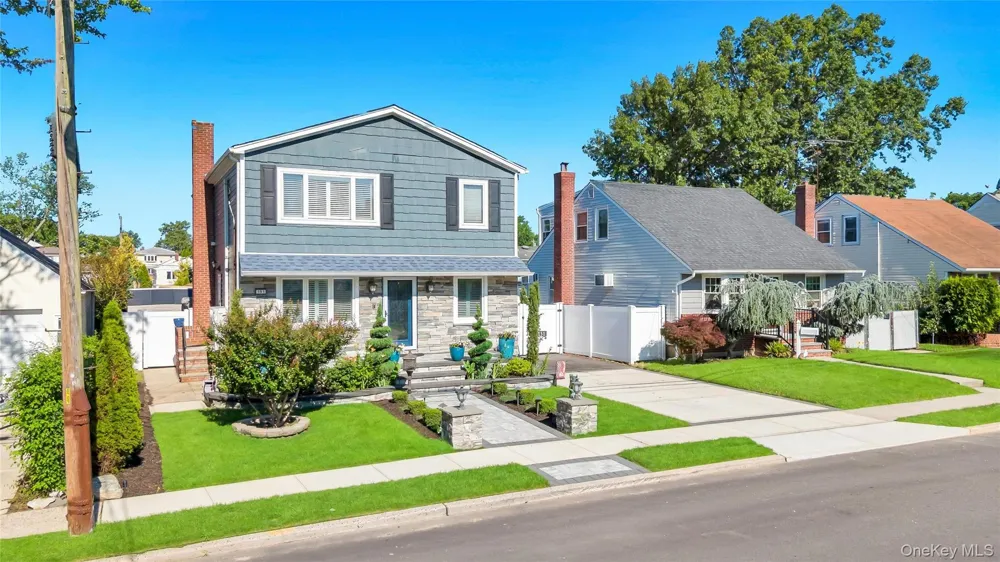 151 Poppy Avenue Franklin Square, NY 11010