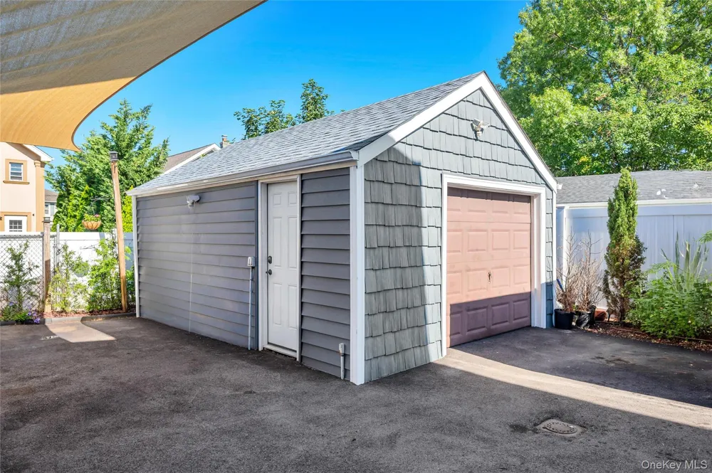 151 Poppy Avenue Franklin Square, NY 11010