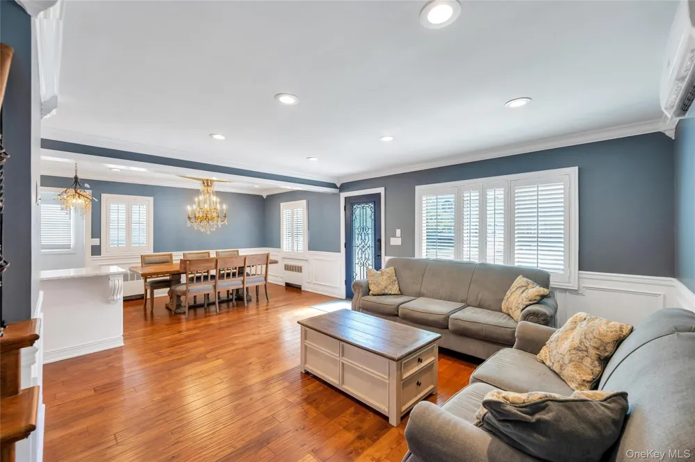 151 Poppy Avenue Franklin Square, NY 11010