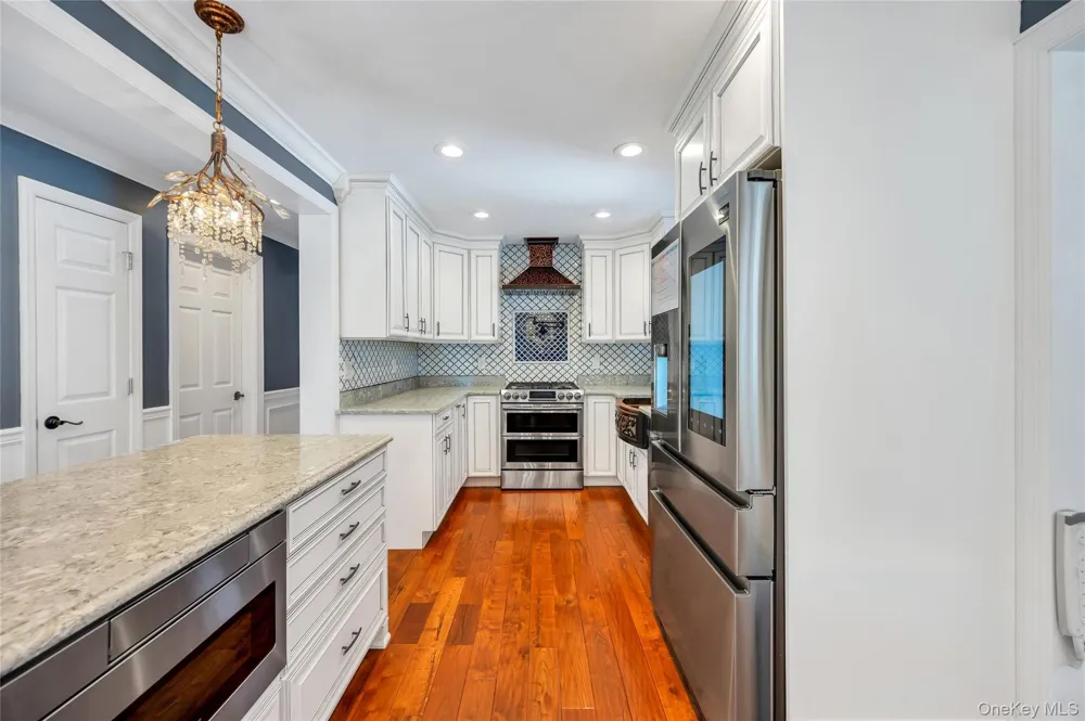 151 Poppy Avenue Franklin Square, NY 11010