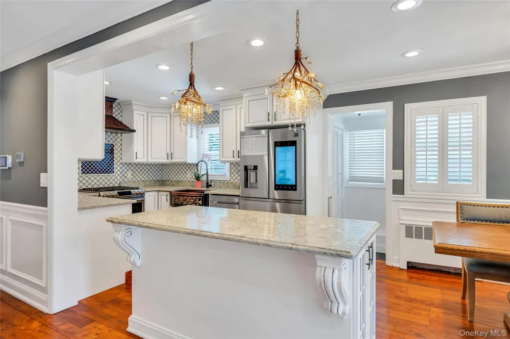 151 Poppy Avenue Franklin Square, NY 11010