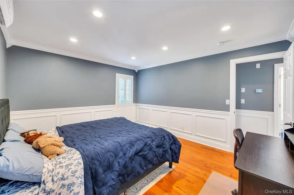 151 Poppy Avenue Franklin Square, NY 11010