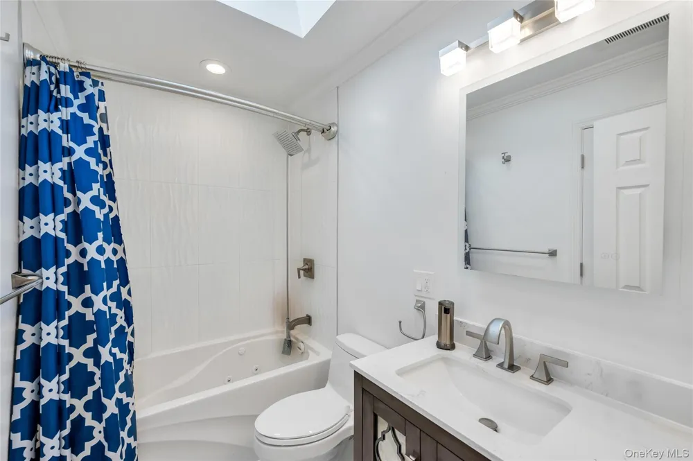151 Poppy Avenue Franklin Square, NY 11010