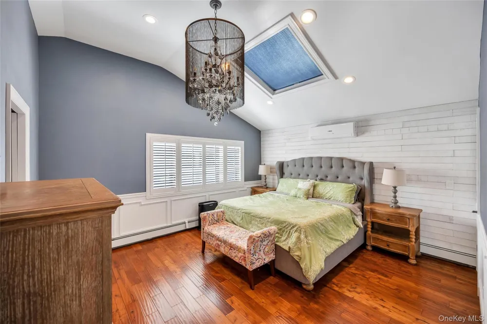 151 Poppy Avenue Franklin Square, NY 11010