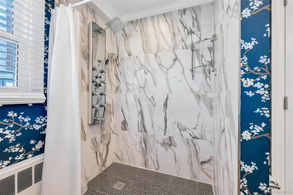 151 Poppy Avenue Franklin Square, NY 11010