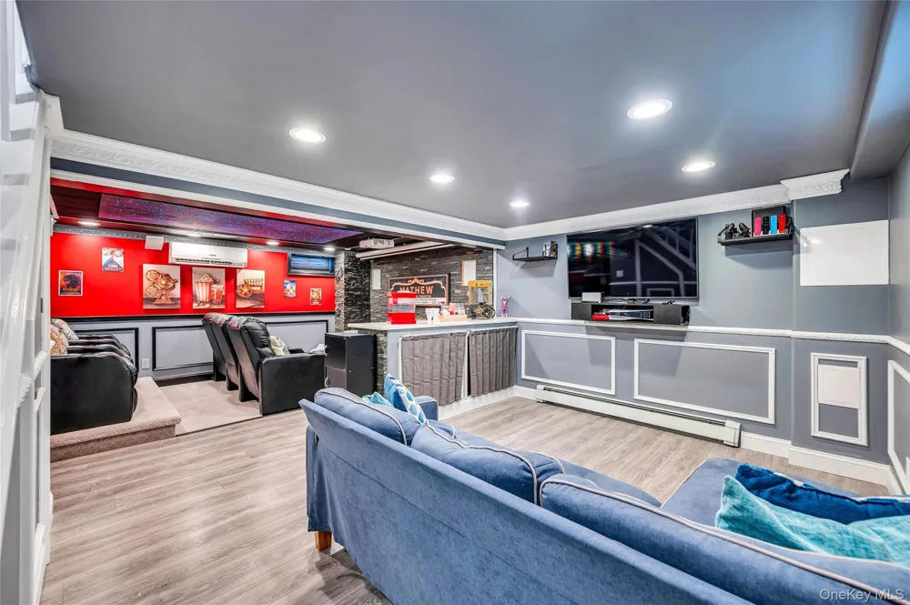 151 Poppy Avenue Franklin Square, NY 11010