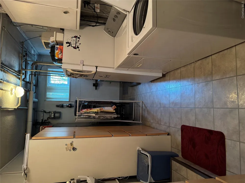 8607 77th Avenue Ridgewood, NY 11385