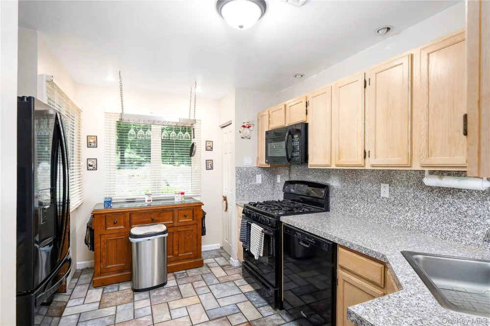 3501 Homestead Court Peekskill, NY 10566