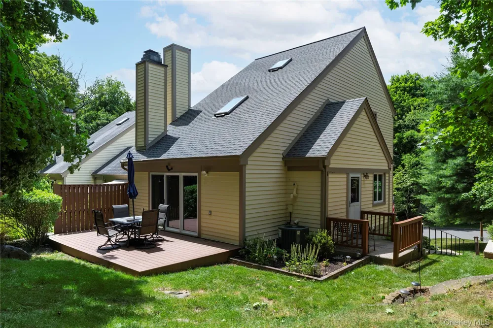 3501 Homestead Court Peekskill, NY 10566