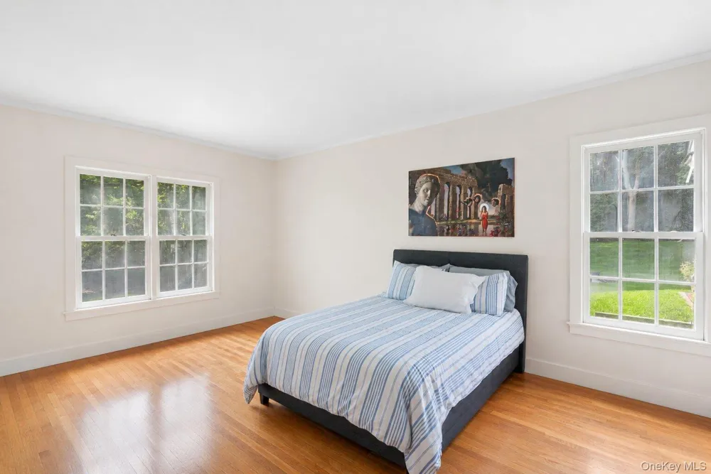 17 Baiting Hollow Road East Hampton, NY 11937