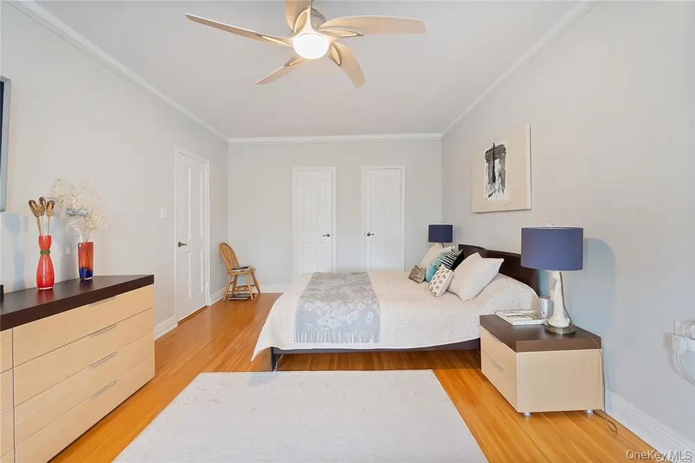 84-51 Beverly Road #6R Kew Gardens, NY 11415