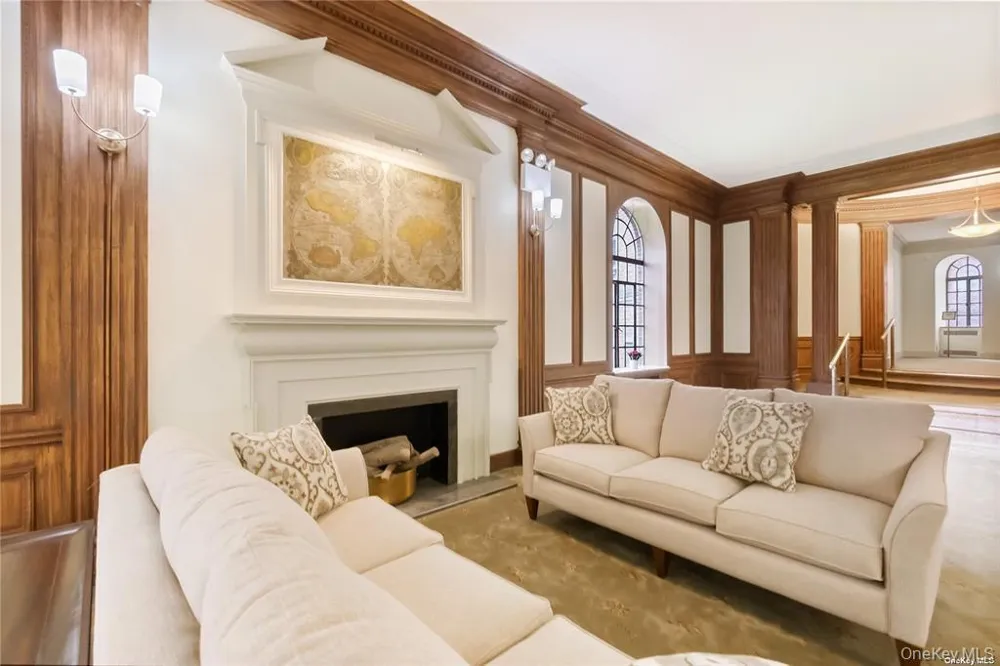 84-51 Beverly Road #6R Kew Gardens, NY 11415