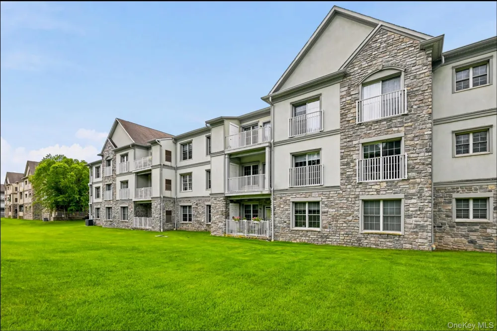 30 De Baun Avenue #203 Suffern, NY 10901