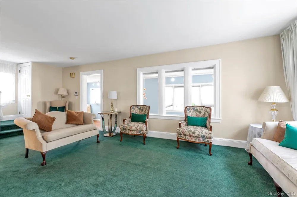 144 Buckingham Place Lynbrook, NY 11563