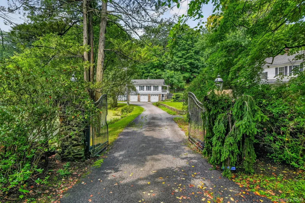 82 Shingle House Road Millwood, NY 10546