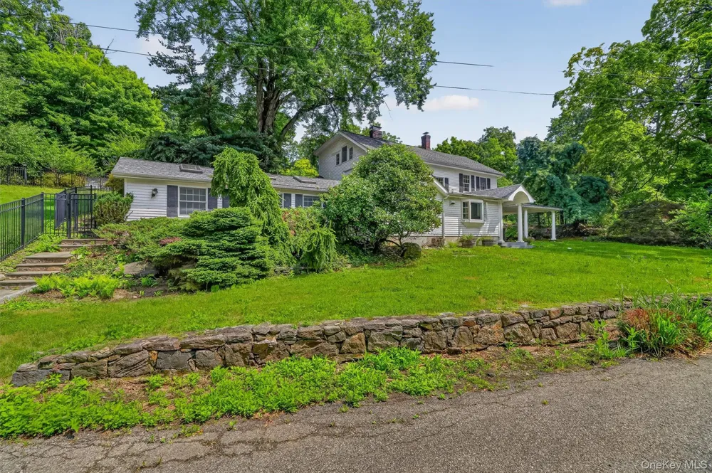 82 Shingle House Road Millwood, NY 10546