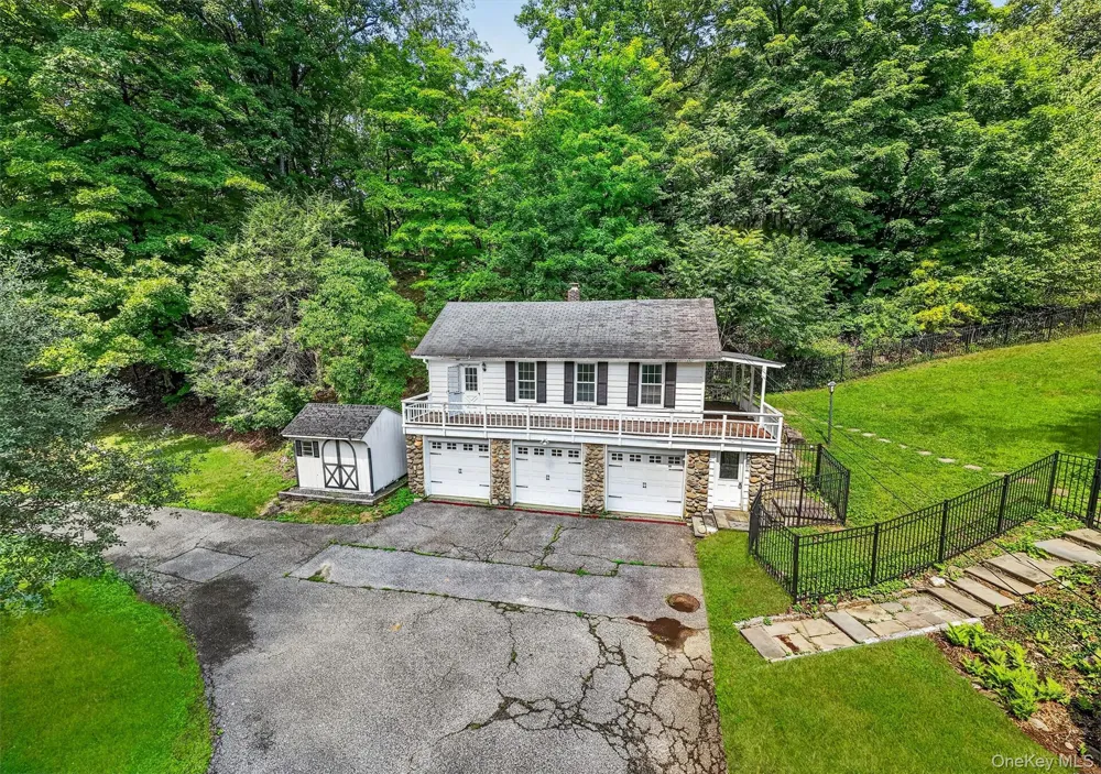 82 Shingle House Road Millwood, NY 10546