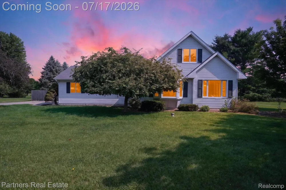 9145 Apple Orchard Drive Tyrone Township, MI 48430