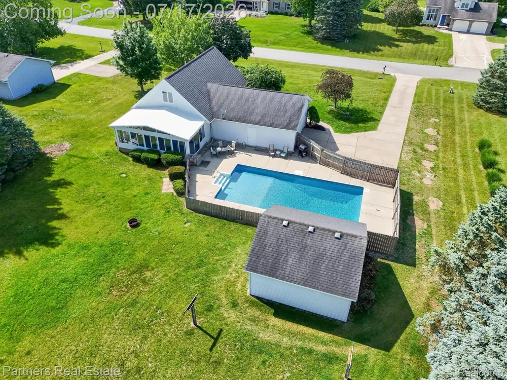 9145 Apple Orchard Drive Tyrone Township, MI 48430