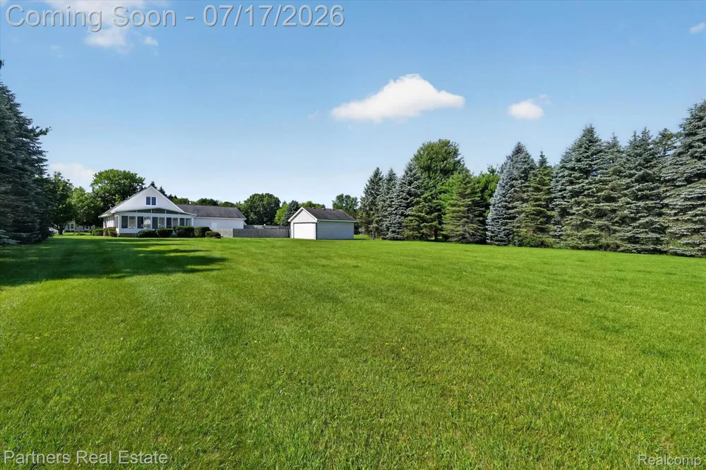 9145 Apple Orchard Drive Tyrone Township, MI 48430