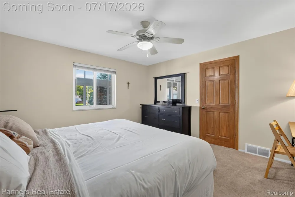 9145 Apple Orchard Drive Tyrone Township, MI 48430