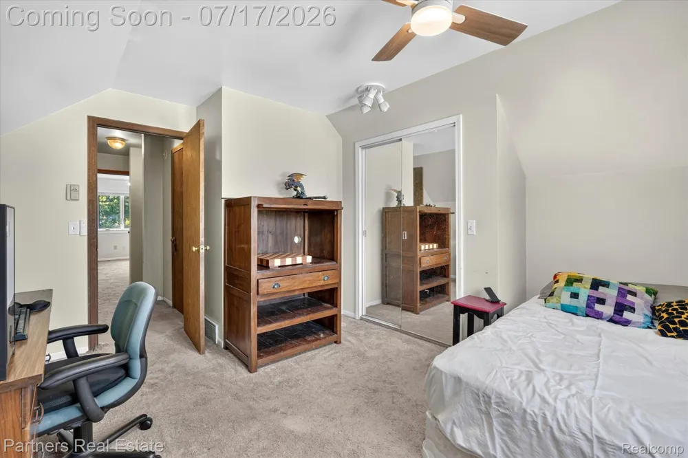 9145 Apple Orchard Drive Tyrone Township, MI 48430