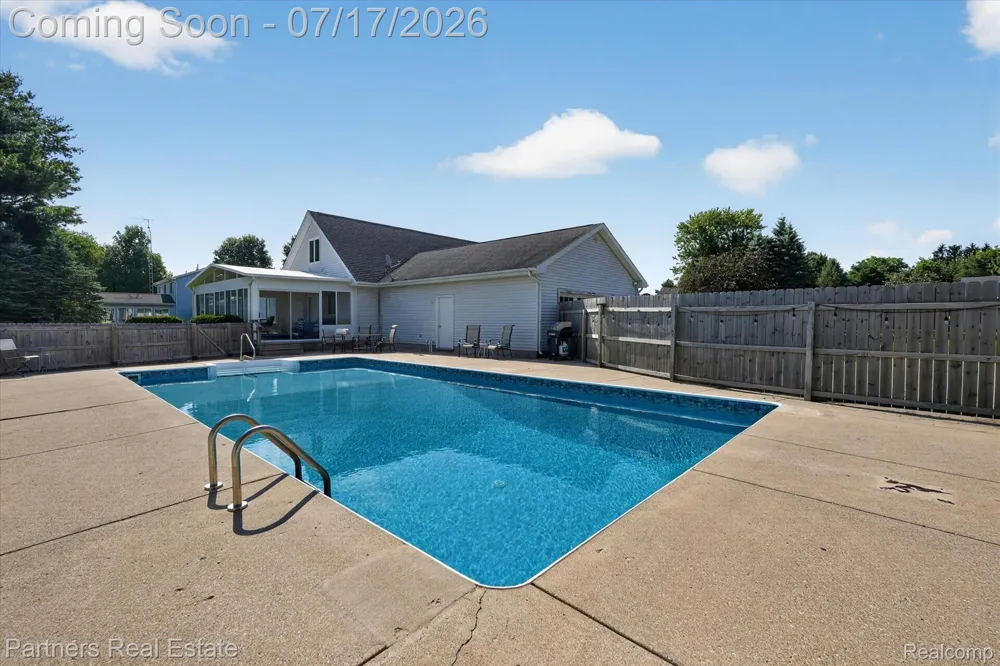 9145 Apple Orchard Drive Tyrone Township, MI 48430