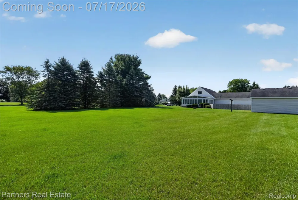 9145 Apple Orchard Drive Tyrone Township, MI 48430