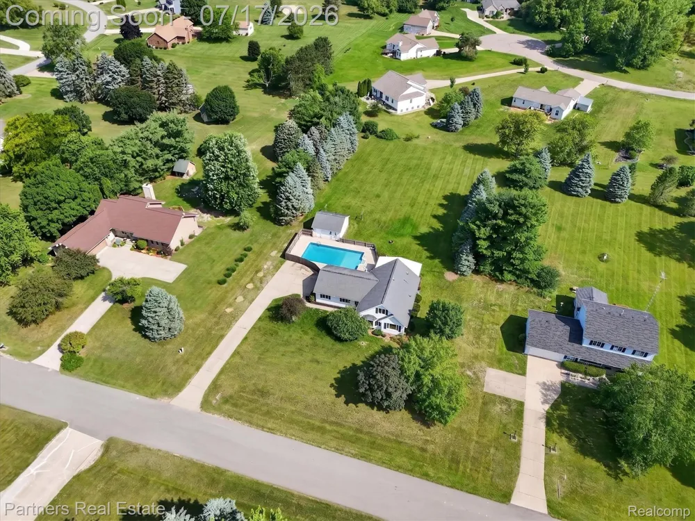 9145 Apple Orchard Drive Tyrone Township, MI 48430