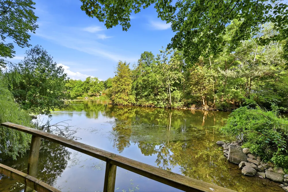 2757 Cascade Springs Drive SE Cascade Charter Township, MI 49546