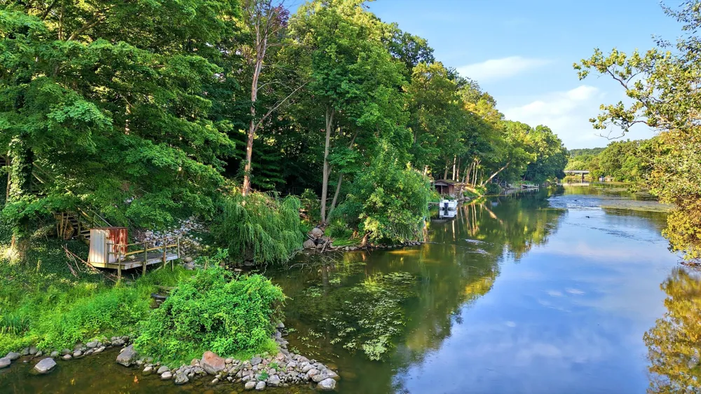 2757 Cascade Springs Drive SE Cascade Charter Township, MI 49546